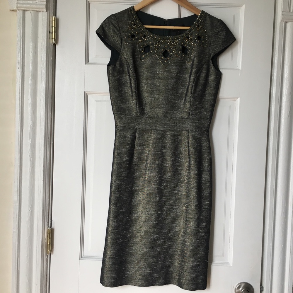 TAHARI -Metallic green shift dress